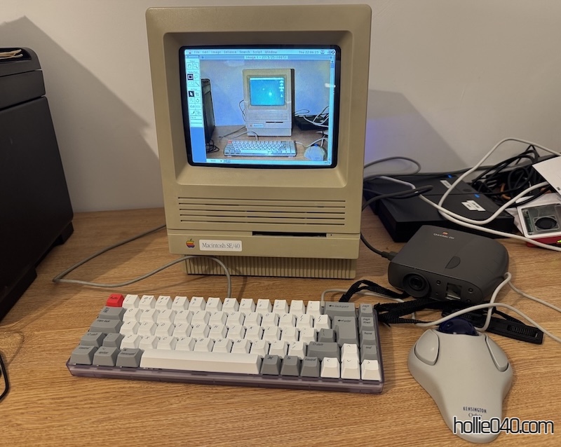 An SE/30 with a colour LCD screen installed